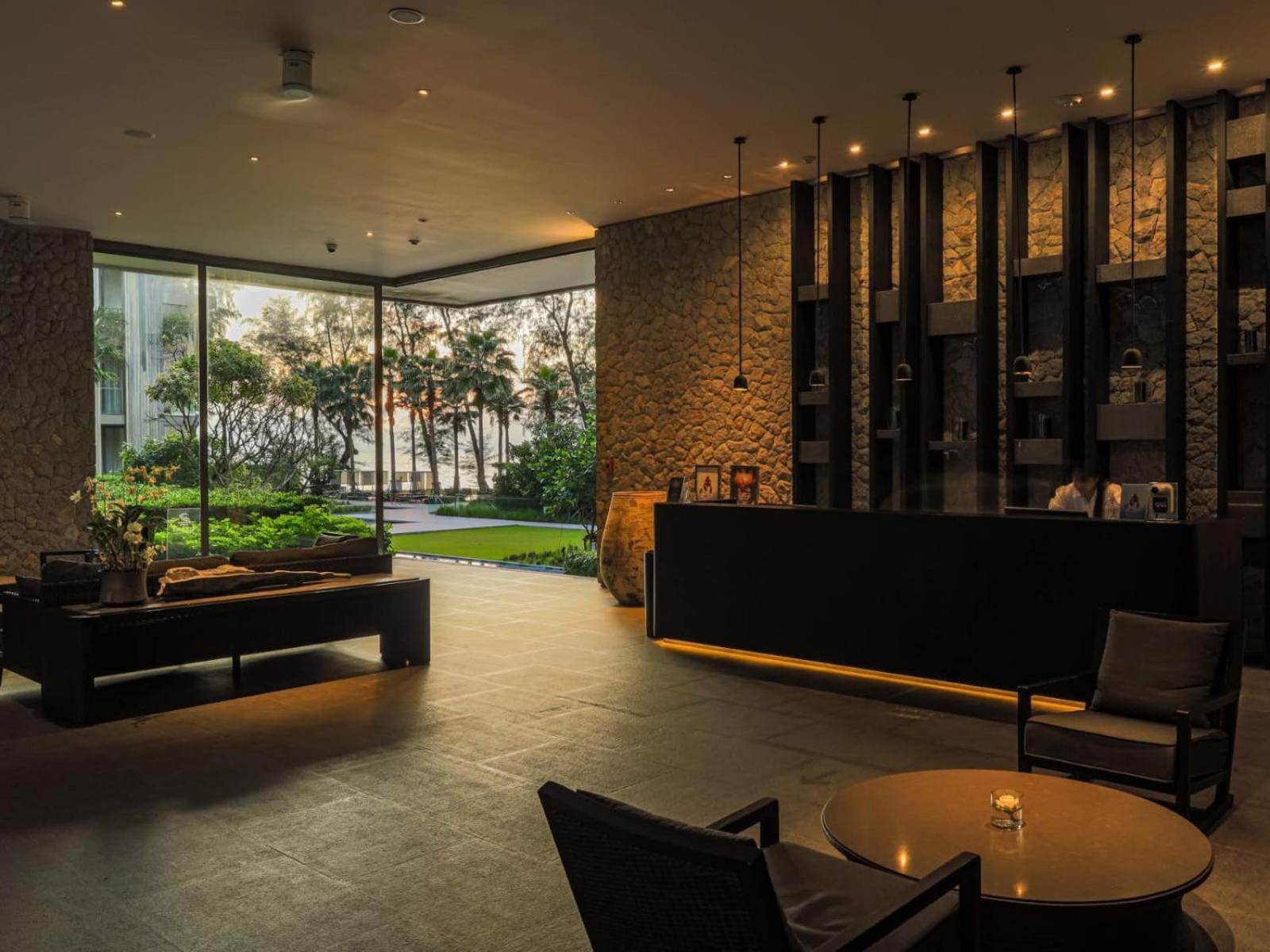 Luxury Penthouse 407sqm Beachfront And Private Pool Apartment *